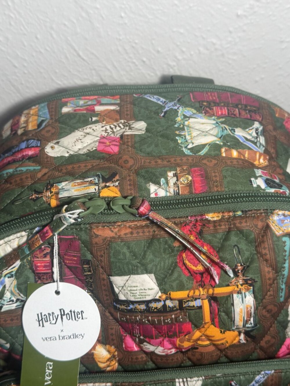 Vera Bradley X Harry Potter Bancroft Backpack in Hogwarts Library NWT - Picture 11 of 11